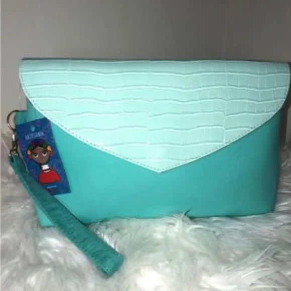 New - Picture 1 of 3